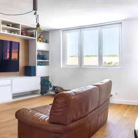 Les Semis Apartment